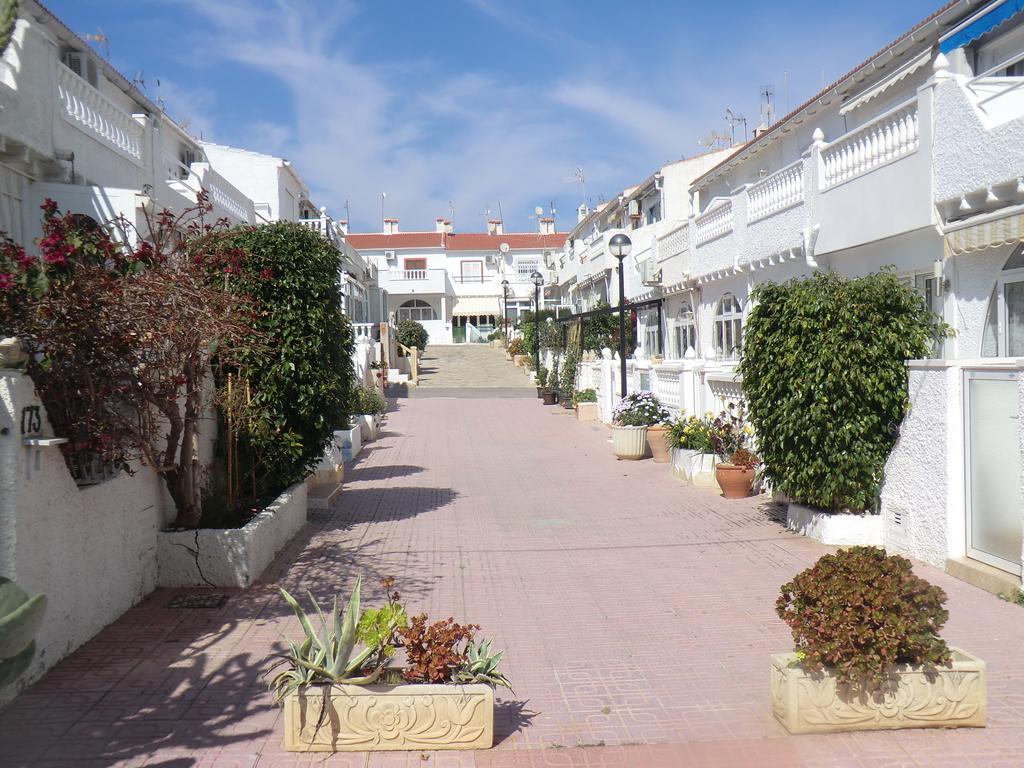 Casas Holiday - Playa La Mata 1 Torrevieja Luaran gambar